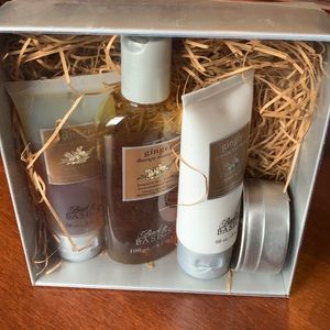 Ginger! Shampoo, shower gel, lotion, candle